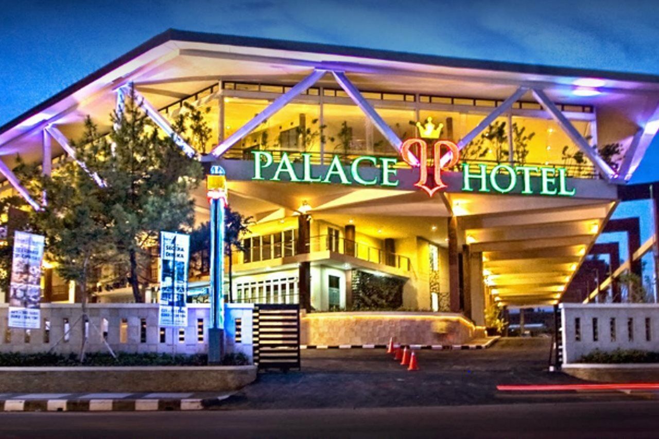 Palace Hotel Puncak Exterior foto